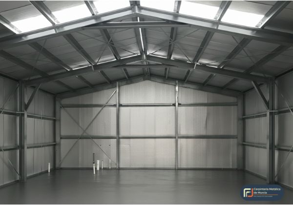 Estructura metálica interior de nave industrial en Murcia